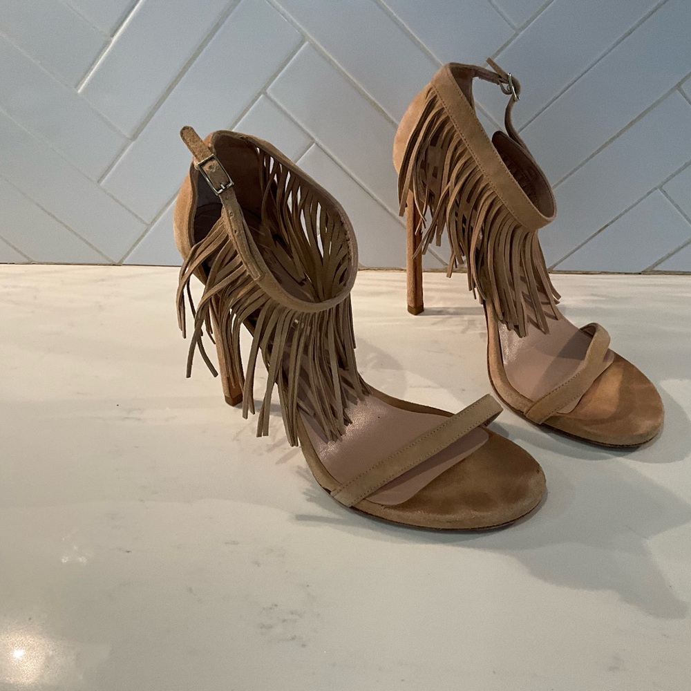 Stuart Weitzman Lovefringe Suede Heels Size 8 1/2